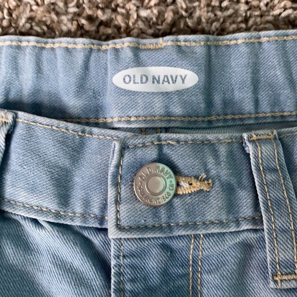 Old Navy Jean Short - Picture 3 of 4